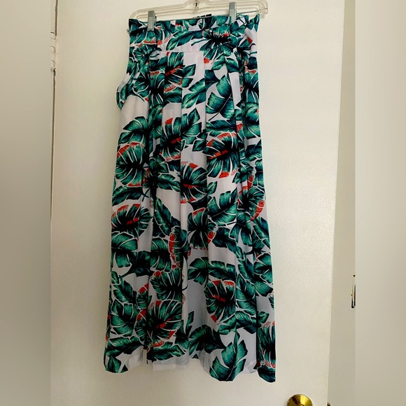HYFVE Professional Poise Buckled Midi Skirt main image 1
